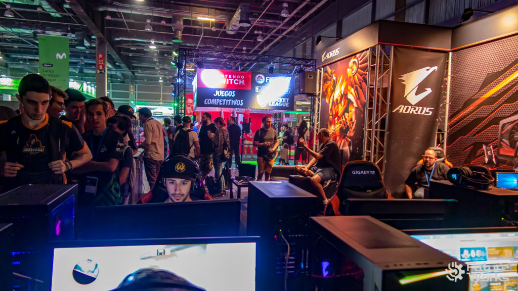 stand aorus en dreamhack valencia 2018