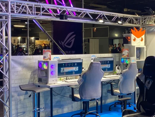 Stand NewSkill y nfortec en DreamHack by Future Works