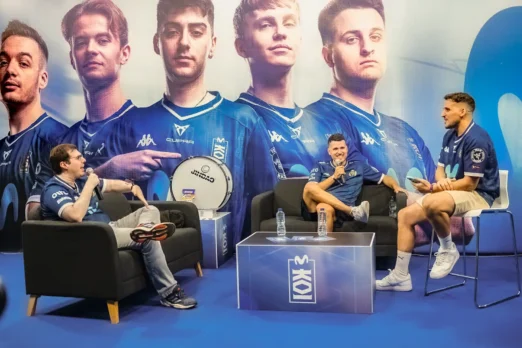 Stand de Movistar KOI en OWN 2024 by Future Works